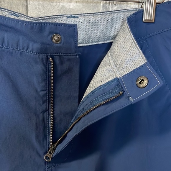 THE North Face boys blue moisture wicking shorts w/ adjustable waistband. XL - Picture 5 of 16